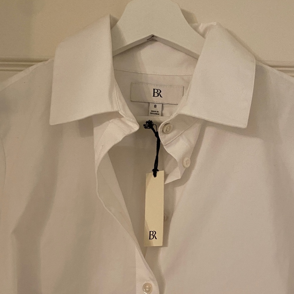 Banana Republic woman’s White Dress Shirt size 8 NWT - Picture 2 of 4